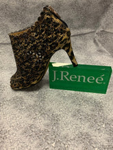 Load image into Gallery viewer, J. Renee Stylish Heel
