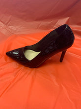 Load image into Gallery viewer, Pierre Dumas Black Pump
