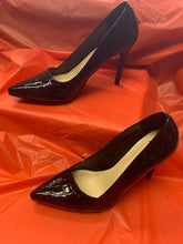 Load image into Gallery viewer, Pierre Dumas Black Pump
