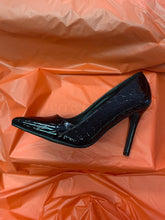 Load image into Gallery viewer, Pierre Dumas Black Pump
