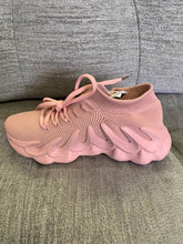 Load image into Gallery viewer, G.N.D. Pink Soft Sole Active Shoe
